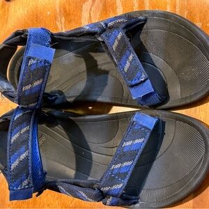 Teva kids sandals EUC